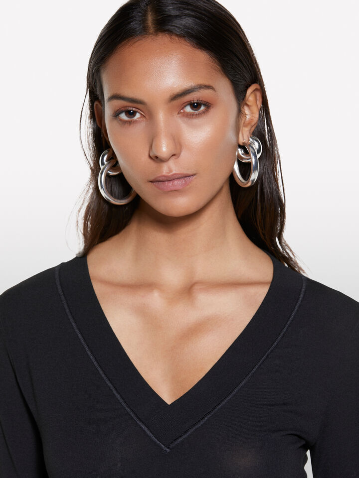 Black slim fit long sleeve t-shirt - women's long sleeve t-shirts - Black | Sisley image number 5